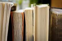 books-gc9fa7f143-1920.jpg